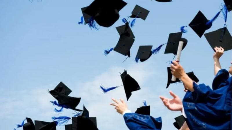 شروط التقديم على مكافأة الخريجين