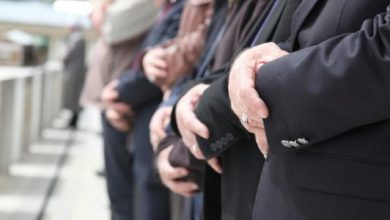 صفة صلاة الميت للنساء