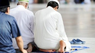 التورك في الصلاة عند المالكية