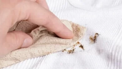 طرق إزالة البقع من الملابس الصوفية