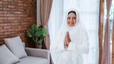 سترة المرأة في العمرة