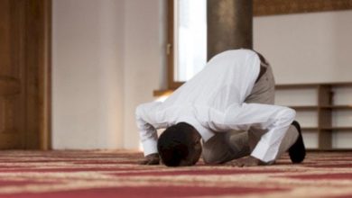 ما شرح حديث (أثقل الصلاة على المنافقين)
