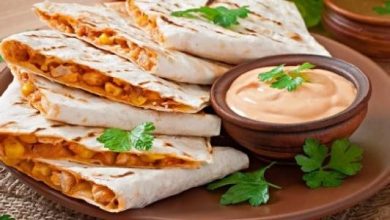 ما هي طريقة عمل عرايس الدجاج في المنزل