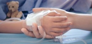 مجموعة أدعية لشفاء الطفل المريض : اللهم أنت الشافي، لا شفاء بعد شفائك، نسألك أن تنعم بالشفاء على طفلنا، وأن يغادر السقم جسده، وأن يكون شفاؤك لا يوجد شفاء بعده يارب العالمين