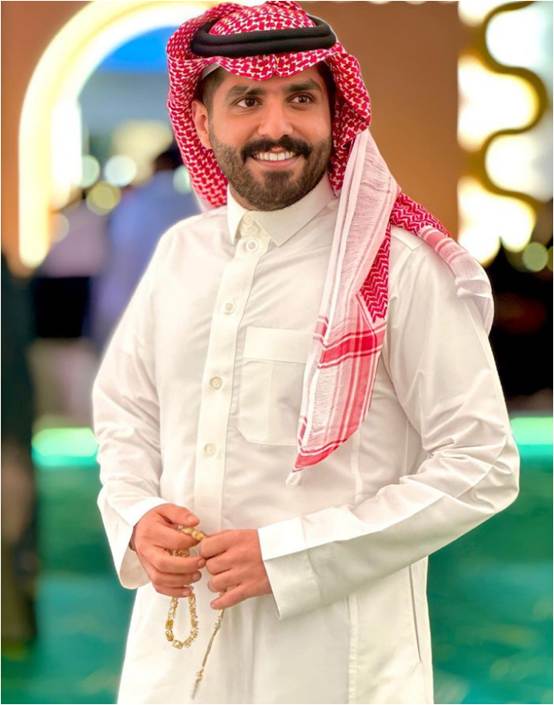 كم عمر عبدالله الودعاني اخو ساره الودعاني
